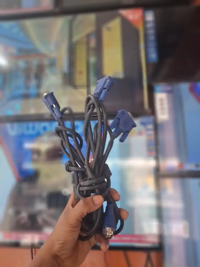 Vga Cable 1.5M Ngumu Za Mtumba 