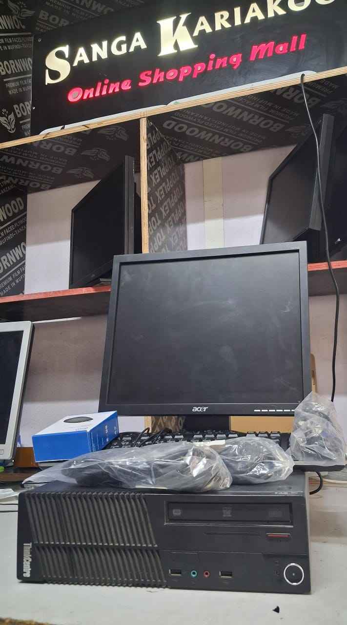 Lenovo Ya Kulala Core I3 Ram 4Gb Hdd 500Gb Na  Kioo Inch 17 Fulll