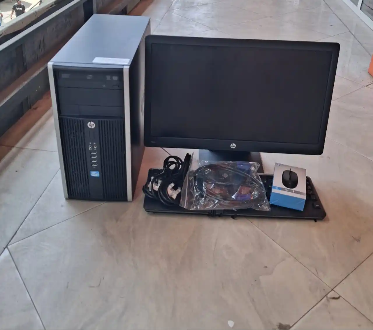 Hp Sata 4 Core I5 Ram 4Gb Hdd 500Gb  3.10Ghz Na Kioo Inch 22 Full Set