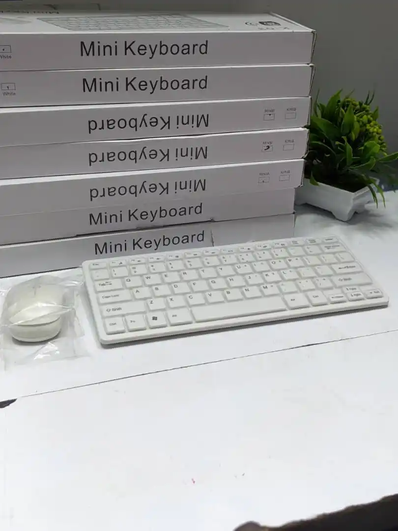 Mini Keaybord + Mouse Wireless