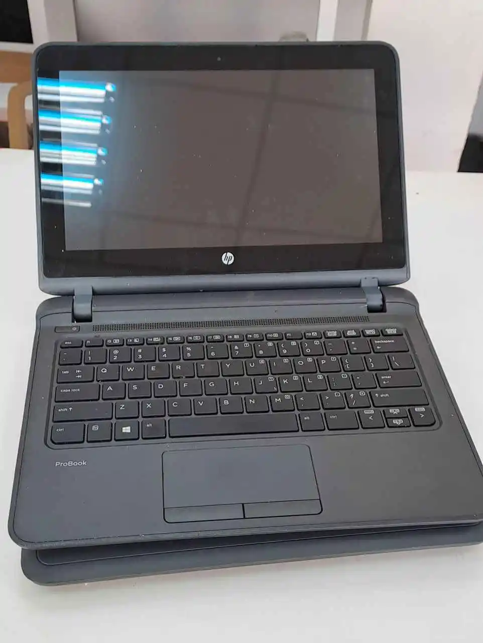 Hp Probook 11 G2  Processor Core I3 6Th Generation   Speed 2.30Ghz (4 Cpus)  Operating System  Windows 10 Pro 64 Bit  Memory 4Gb Ram  Storage  500Gb  Direct Version Directx 12  Touchscreen ☑️😊