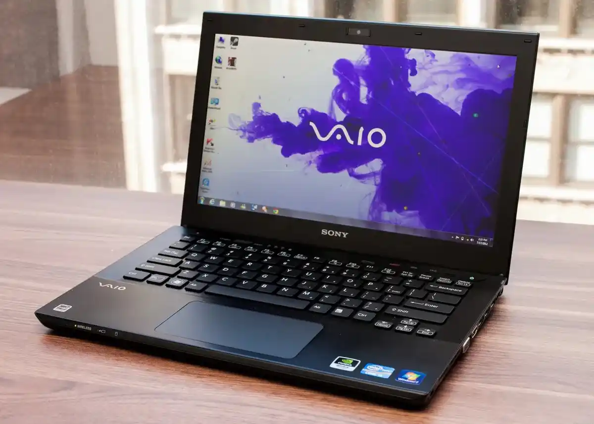Sony Vaio Core I3 Ram 4Gb Ssd 128Gb 3Hrs Battery