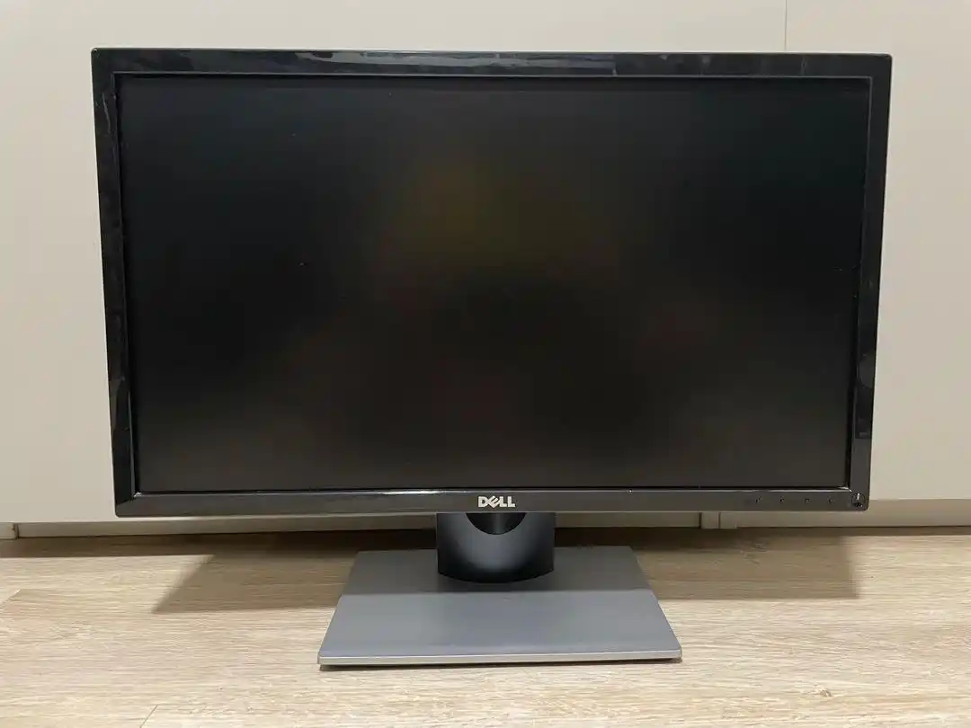 Dell Monitor Inch 24 With,Vga And 2Hdmi 