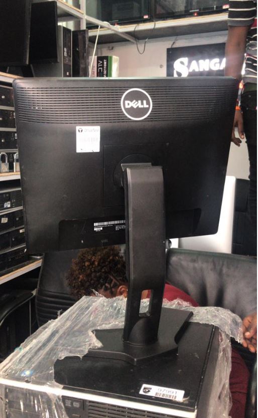 Dell Monitor Nch 19 Squire Kina Usb Dvi Na Vga Full Hd
