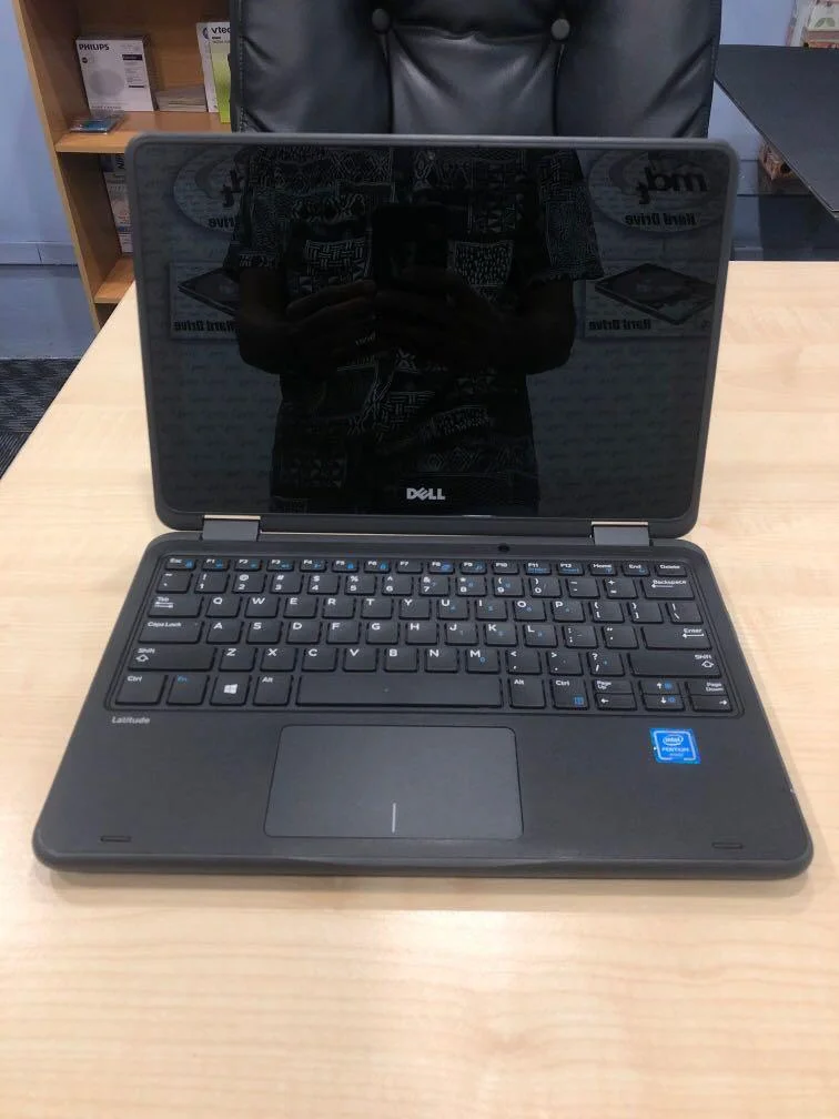 Dell 3189 Ore I2 Ram 8Gb Ssd 128Gb  4Th Gen Speed 1.10Ghz Touchscreen 3Hrs Battery 