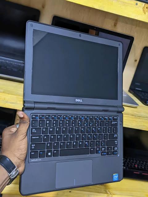 Dell Intel 3150 Ram 4Gb Disk 500Gb  Speed 2.50Ghz Kioo Inc11.6  3Hrs Charge