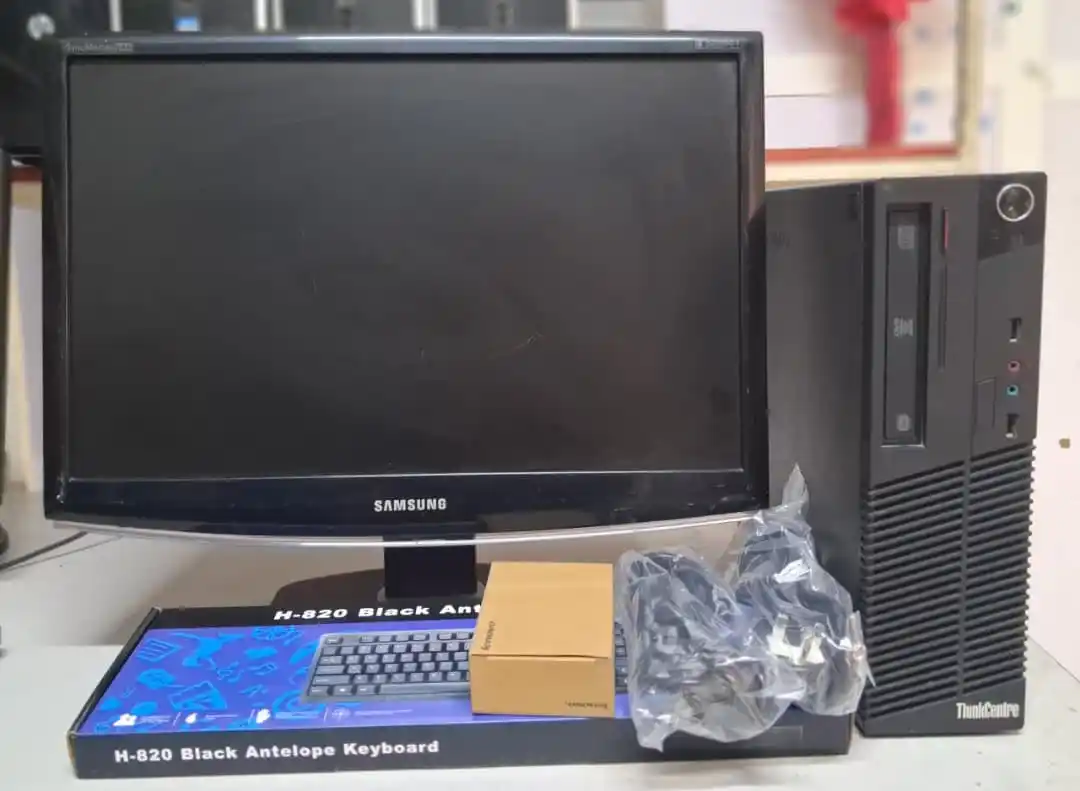 Lenovo Ya Kulala Core I5 Ram 8Gb Hdd 500 Na Kioo Inch 22 Full Set