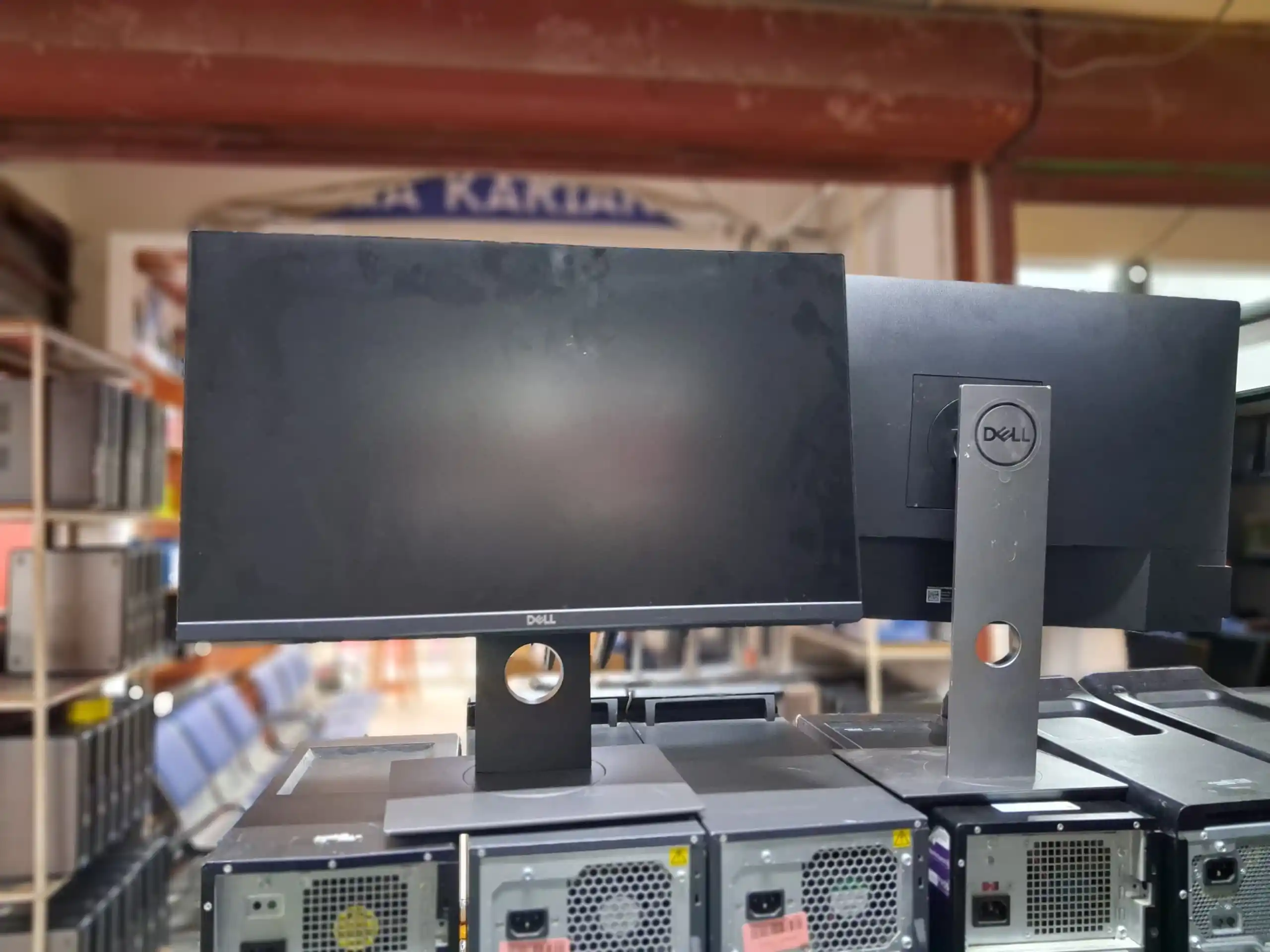 Monitor Dell 24 Inch Flameless  Kina Hdmi Kina Display Port Kina Vga