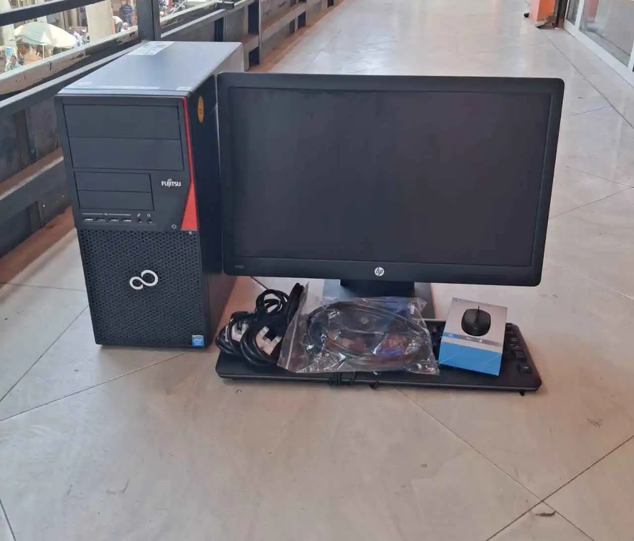 Fujitsu Sata 5 Core I5 Ram4Gb Hdd 500Gb Gen4 3,10Ghz Na Kioo Inch 22 Full Set