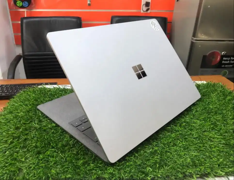 Microsoft Surface 1867 G7 Core I5 10Th Gen Ram 16Gb Ssd 256Gb Cpu 1.50Ghz Inch 13' Battery 3Hrs Touch Screen  Yoga 