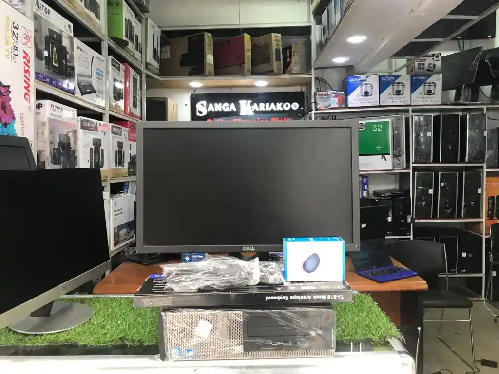 Dell Ya Kulala Corei3 Ram4Gb Disk 500 3.10Ghz Moniter Inch 22 Dell Full Set