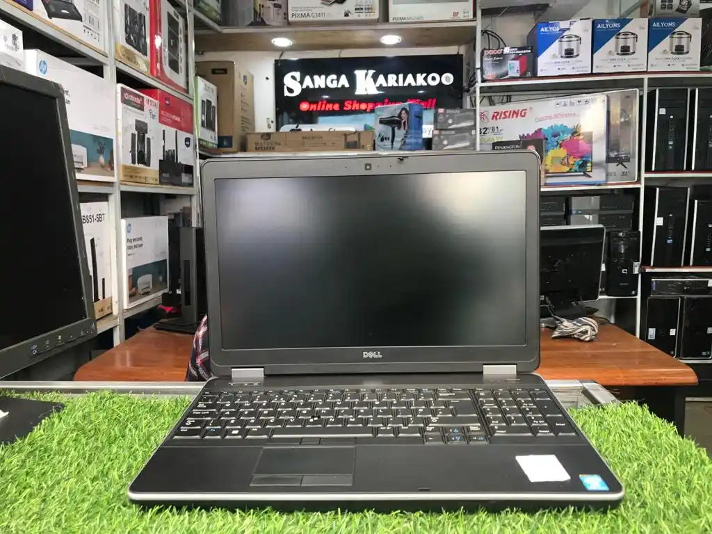 Dell Latitude 6540 Dell Core I7 Ram 4Gb Hdd 500 2.70Ghz 4Th Gen 15Inch Size 3Hrs Battery