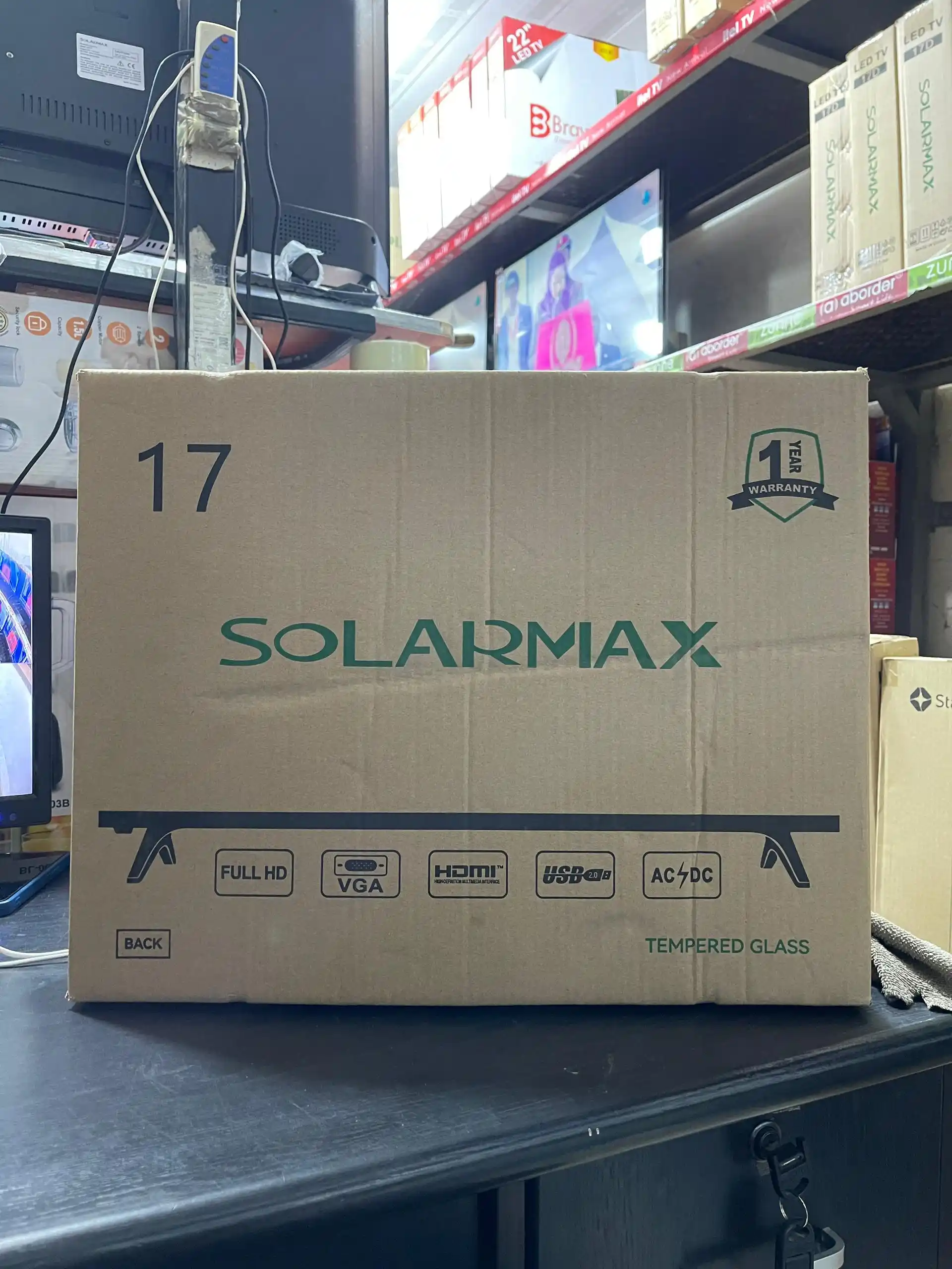 Solar Max Inch 17 Inatumia Usb Port, Hdmi, Vga,Ac/Dc High Good Quality Full Hd