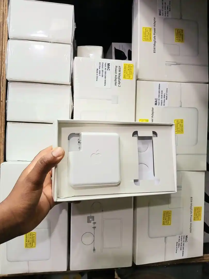 Mackbook Adapter Pro & Retina  Org 45W 60W & 85W  Zinapatikana Shop