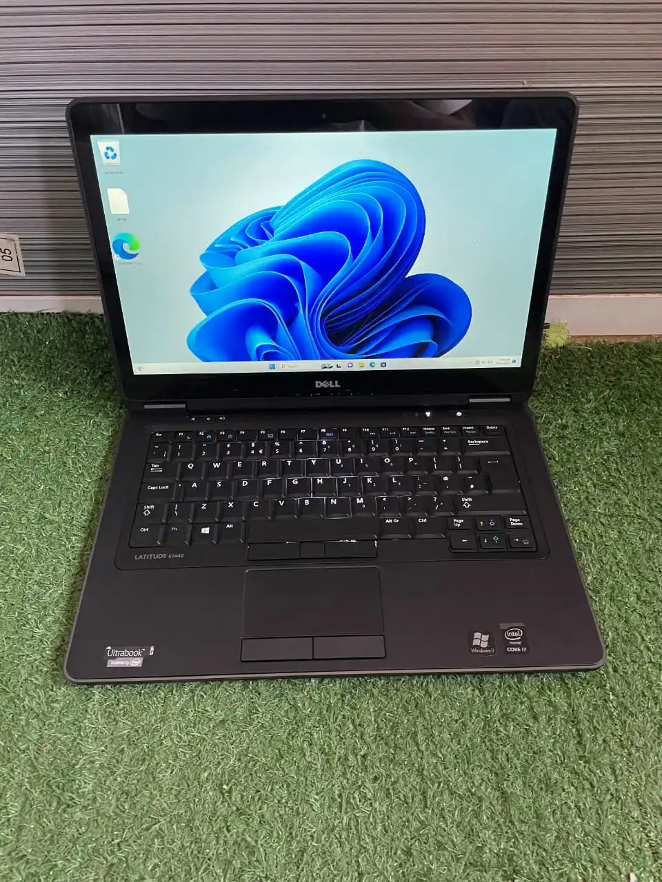  Dell 7440  Processor Core I5 4Th Generation    Memory 8Gb Ram   Storage 500Gb   3Hrs