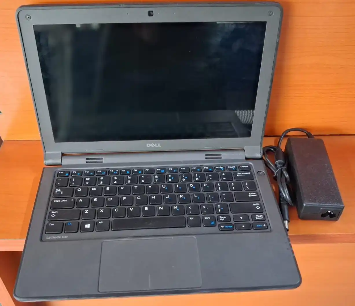 Dell 3150 Intel  Cerelon Ram 4Gb Hdd 500Gb Windows 10 Pro Bit 64 Inch 13 Screensize