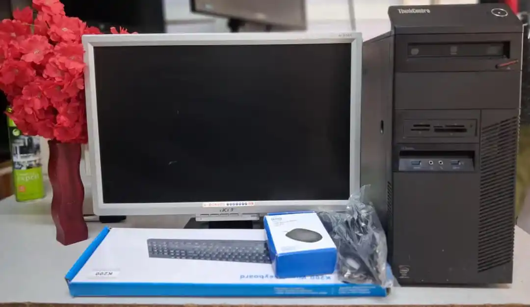 Lenovo Ya Kusimama Sata 4 Core I5 Ram 4Gb Hdd 500Gb Kioo Inch 20 Full Set