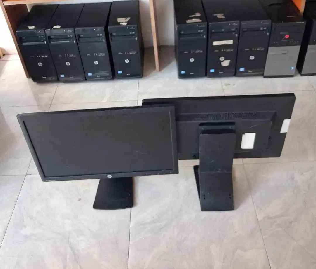 Monitor Inch 23 Hp Clean Ina Port Dvi  Dp Na Vga