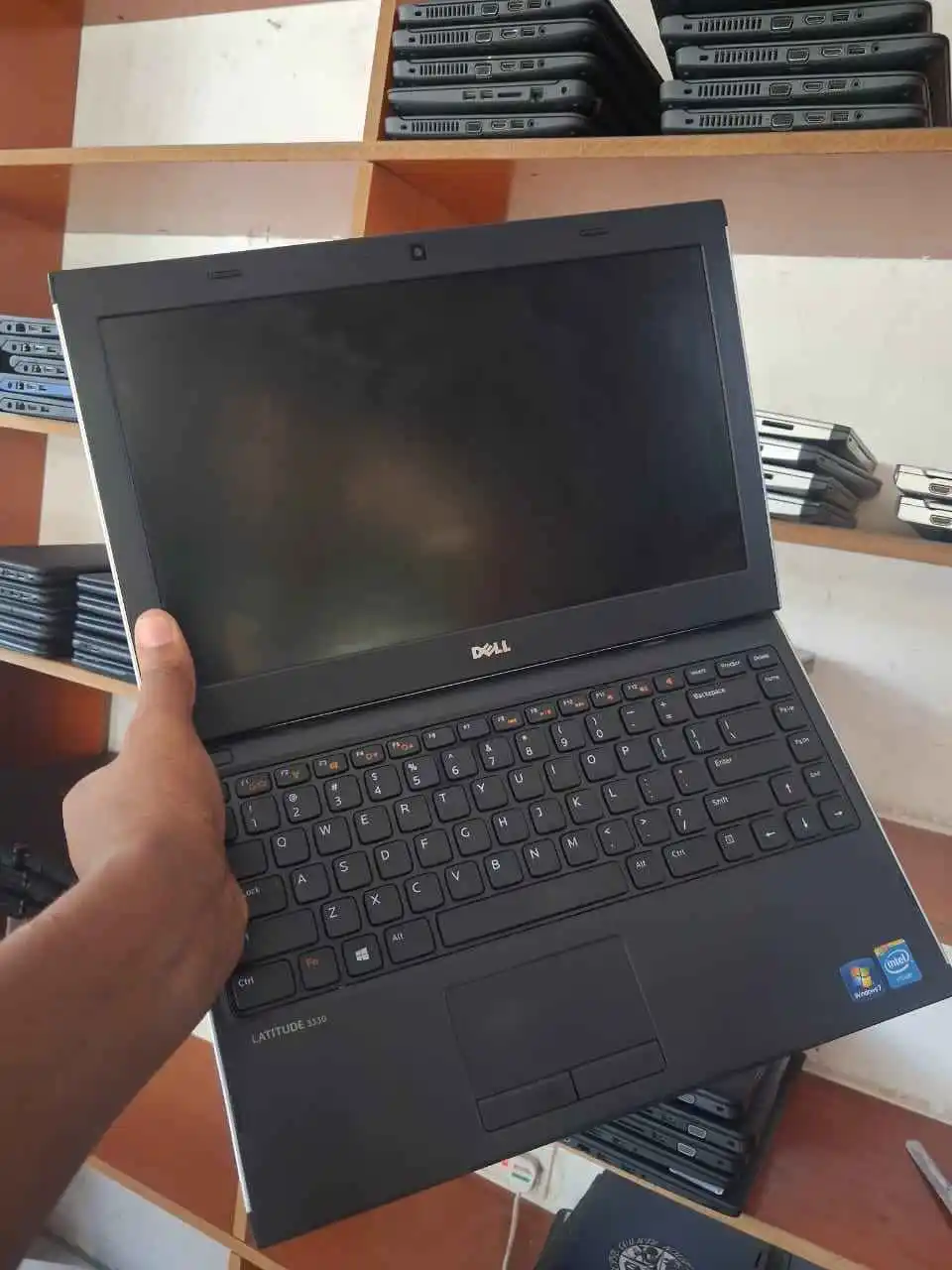Dell 3330 Intel Ram 4Gb Hdd 500Gb With Adapter