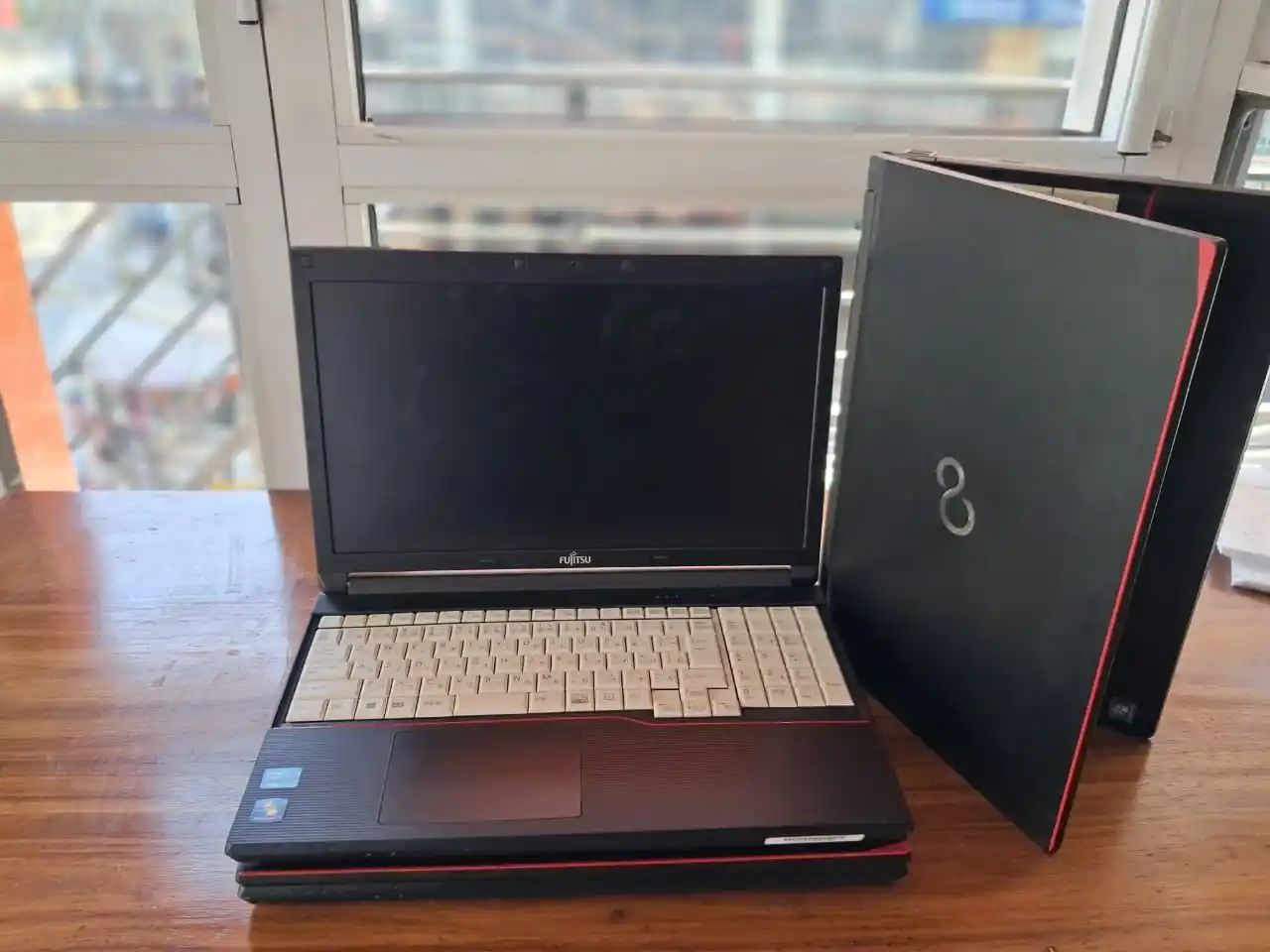 Fujitsu Core I3 Ram 4Gb Hdd 320Gb Inch 15  3Hrs