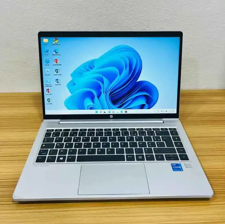 Hp 440G8 Core I5 Ram 8Gb Ssd 256 11Generation Touch Screen  3Hrs Battery