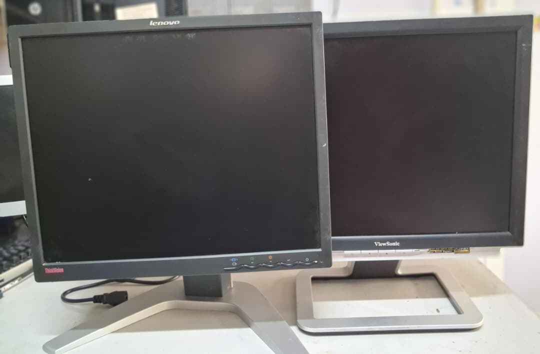 Offer Offer Monitor Inch 19 Na Waya Wa Moto Samsang, Lg, Philips Lenovo Nk