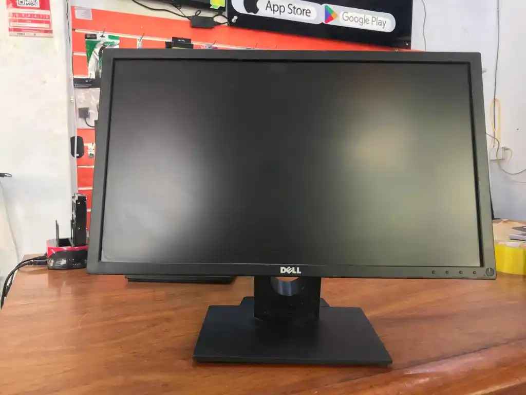 Dell Monitor Inch 23 With Vga And Display Port 